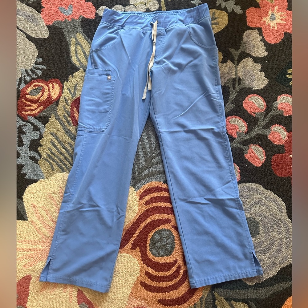 Figs Kade Cargo Scrub pants